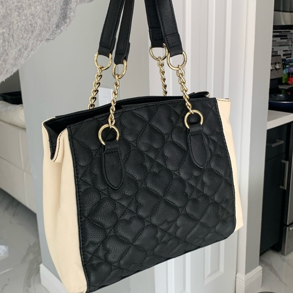 Betsey Johnson Clover Heart Chain Quilted Satchell Handbag - Picture 1 of 8
